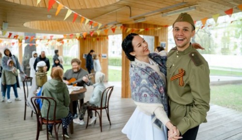Центр «Атлант» организует в Черемушках программу «Победное ревю. Возвращение» 9 мая