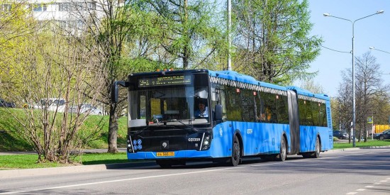 В Черемушках временно заменили трамваи на автобусы из-за ремонтных работ