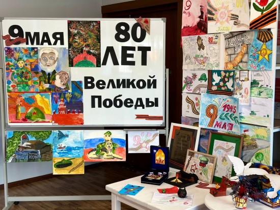 Юные жители Зюзина приняли участие в конкурсе патриотического рисунка