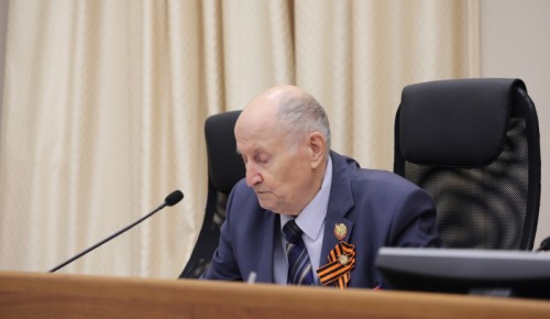 Заместитель председателя Совета ветеранов УВД по ЮЗАО капитан милиции в отставке Константин Иванов провел лекцию для сотрудников полиции