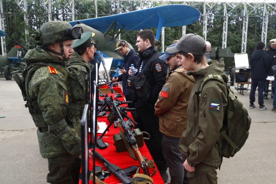 В Москве стартовала акция «Есть такая профессия – Родину защищать!»