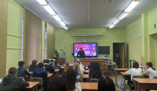 Урок безопасности от пожарных прошел для учеников школы №1212