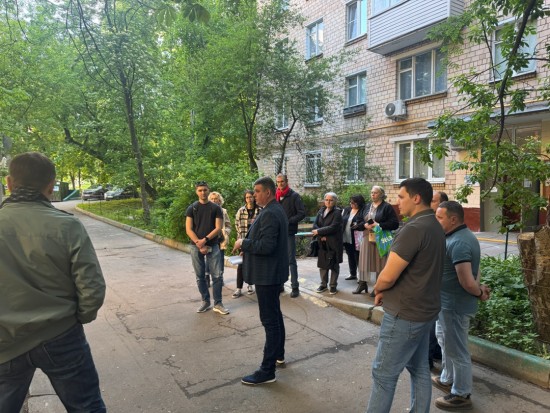 В Ломоносовском районе состоялся обход территории