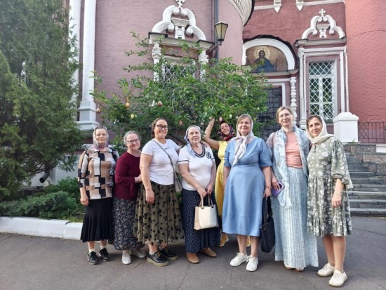 Прихожане Владимирского храма посетили Донской монастырь в Москве