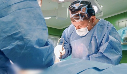 Собянин заявил о росте объема операций по установке постоянных нейростимуляторов