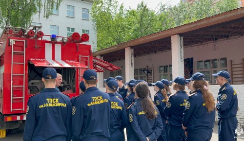 Занятие в колледже Максимчука: практическая подготовка для будущих диспетчеров пожарной связи