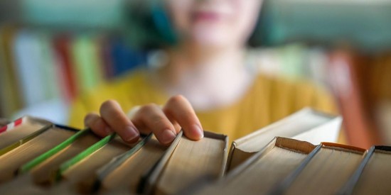 Мастер-классы и чтение детских книг организуют 3 и 6 июня в библиотеке №196