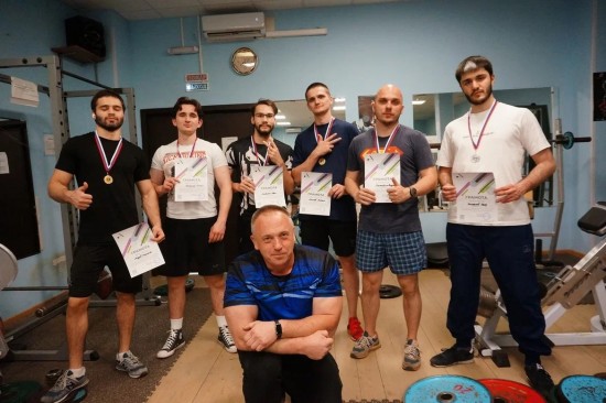В Тёплом Стане прошли соревнования по гиревому спорту «Сильные духом!»