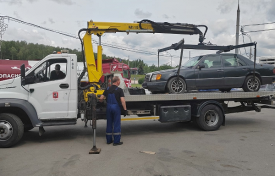 С трех улиц Северного Бутова убрали брошенные автомобили