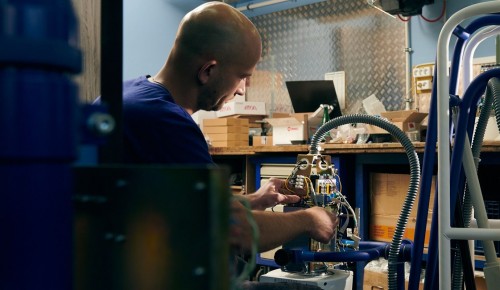 В районе Зюзино строится современный завод по производству медицинского оборудования