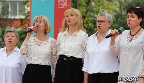 В Черемушках прошла праздничная программа «Многоликая моя Россия»