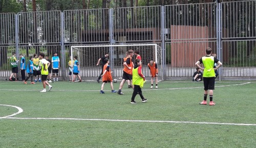 В Котловке прошел детский футбольный турнир, посвященный Дню молодежи