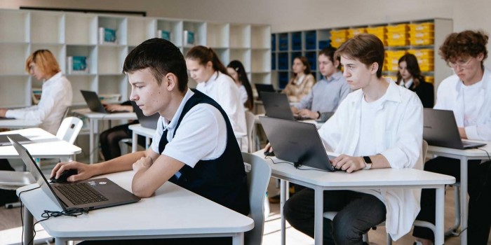 Ученица из Гагаринского района завоевала награду на международной географической олимпиаде