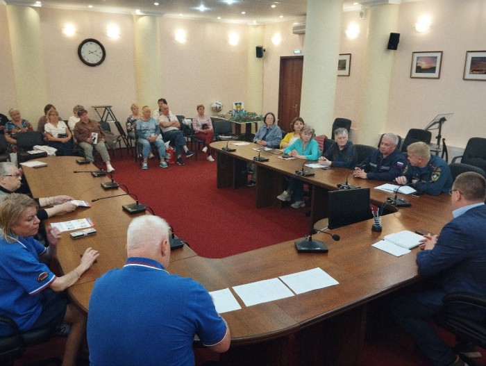 В ЮЗАО обсудили вопросы пожарной безопасности в жилых домах