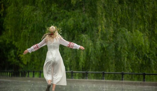 Москва остынет и промокнет: прогноз погоды с 14 по 20 июля обещает прохладу