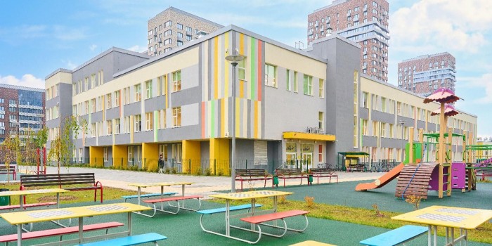 Собянин: Около 160 школ и детсадов построят в Москве до конца 2026 года