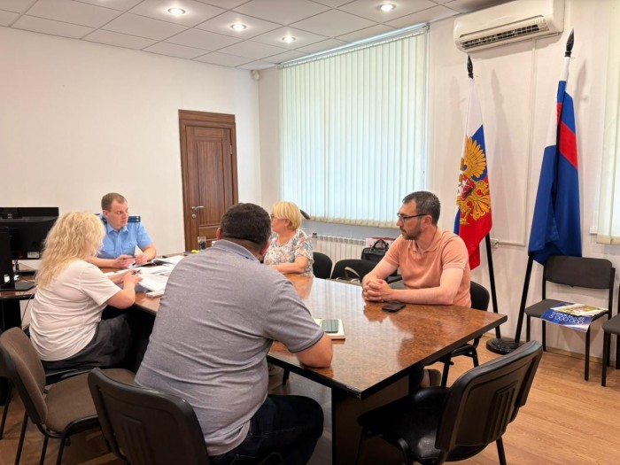 Зампрокурора Гагаринской МРП провел совещание по подготовке к отопительному сезону и обеспечению террористической безопасности объектов