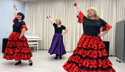 Споем, друзья! В Центре московского долголетия «Черемушки» прошел творческий вечер