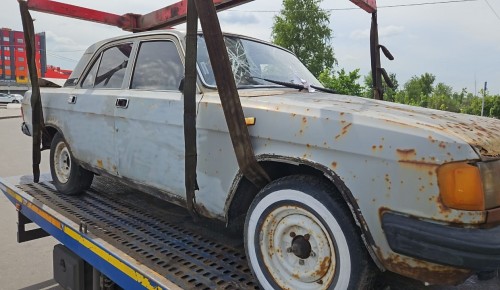 Управа района Теплый Стан провела масштабную работу по вывозу брошенных автомобилей