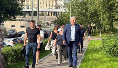 В Гагаринском районе проинспектировали дворовые территории
