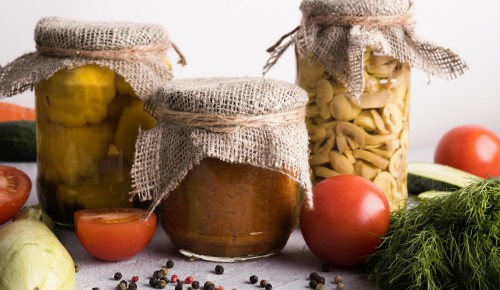 Заготовки на зиму: топ-3 простых и вкусных рецептов кабачковой икры