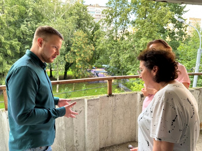 И. о. главы управы Зюзина обсудил замечания, касающиеся домов на Симферопольском бульваре