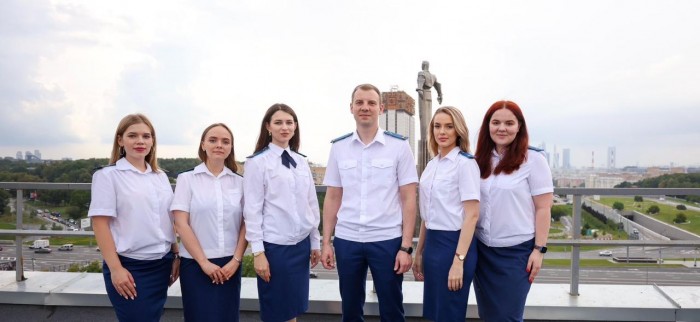 Сотрудники Гагаринской МРП приняли участие в церемонии, посвященной признанию памятника Гагарину объектом культурного наследия