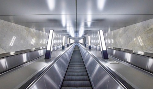 Эскалаторы на станциях метро «Беляево» и «Ленинский проспект» закроют на ремонт