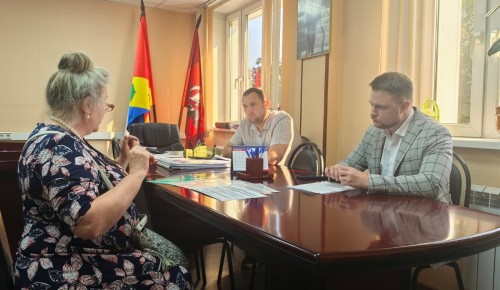 И. о. главы управы Зюзина обсудил проблемы дома на Балаклавском проспекте