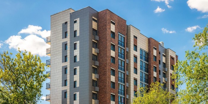 Собянин: 220 тыс. москвичей получили жилье или готовятся к переезду по реновации