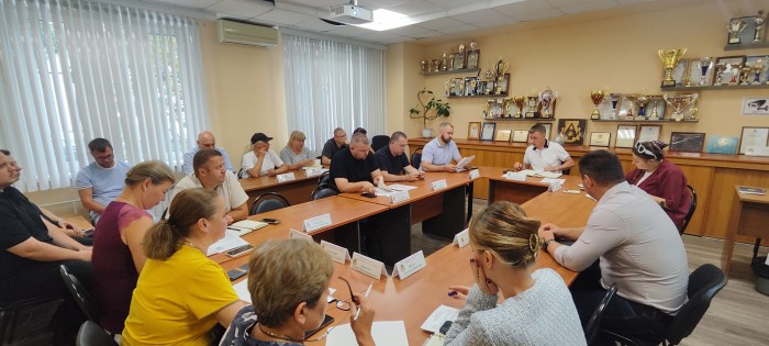 В управе Теплого Стана обсудили подготовку жилого фонда к осенне-зимнему сезону