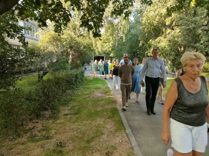 Жители Котловки вместе с главой управы обсудили вопросы благоустройства