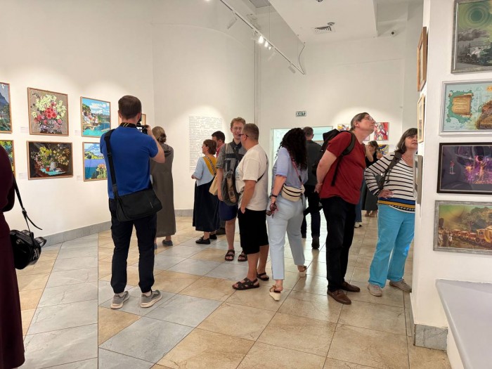 В галерее «Беляево» открылась выставка «Повседневность безмятежности»