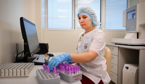 Заммэра Ракова: Уникальный кардиоонкологический центр помог сотням москвичей с онкозаболеваниями получать безопасное лечение