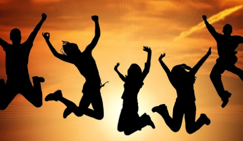 Жителей ЮЗАО 14 августа приглашают на дискотеку в стиле 90-х