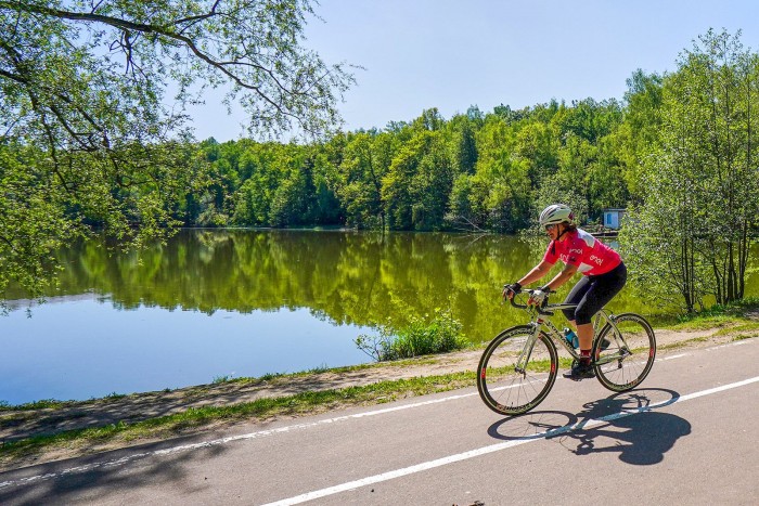 Спортсменка Московской академии велоспорта заняла второе место на гонке «La Strada. Бездорожье»