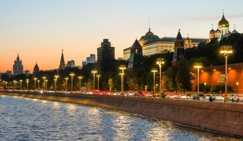 Собянин рассказал, на каких улицах Москвы можно увидеть старинные светильники