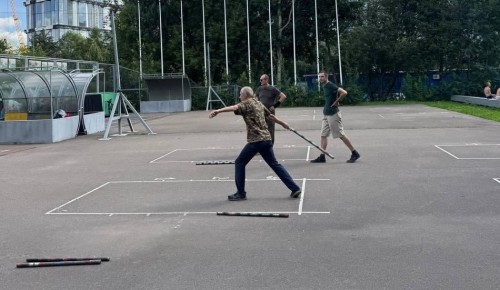 В Московском дворце пионеров провели состязания по городошному спорту