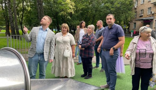 В доме на Чонгарском бульваре проверят лифтовое оборудование и устранят протечку крыши