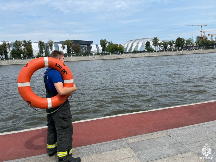 Сотрудники МЧС России продолжают патрулирования мест отдыха у воды