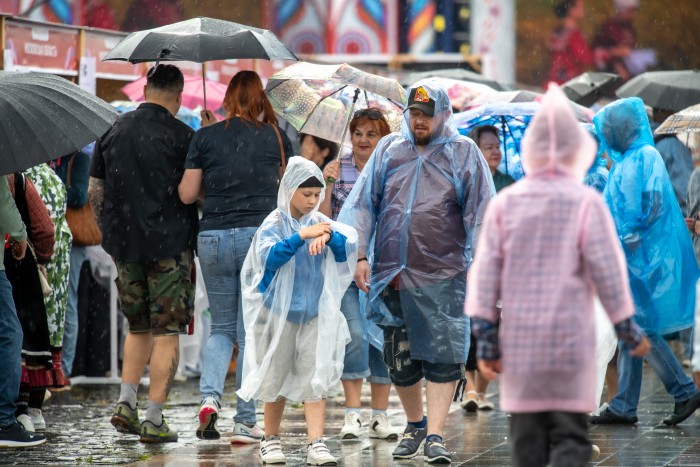В ожидании «бабьего лета»: резкое похолодание и дожди ждут москвичей с 18 по 24 августа