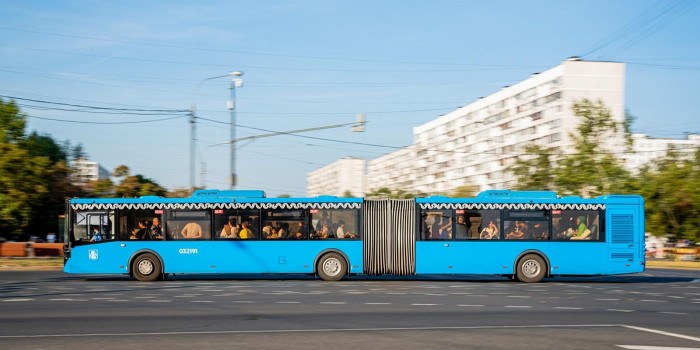 В автобусах около станции метро «Теплый Стан» выявили 245 безбилетников