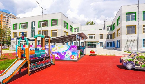 Детский сад с бассейном построен в Бескудниковском районе Москвы — Собянин