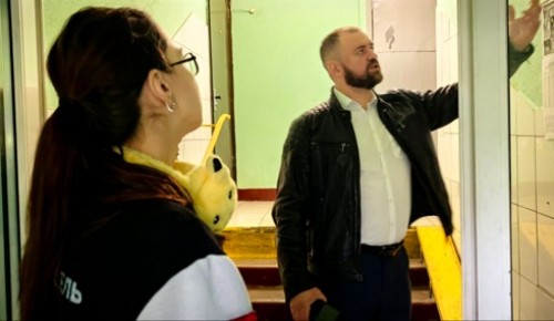Представитель управы провел встречу с жителями дома на ул. Теплый Стан