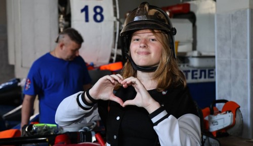 Погружение в профессию: волонтёры знакомятся с работой спасателей