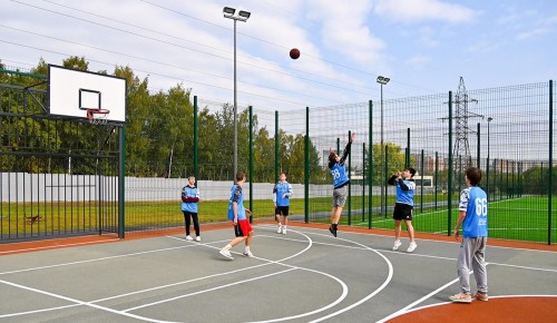 Собянин: Круглогодичные спортивные площадки нового формата создадут в Москве