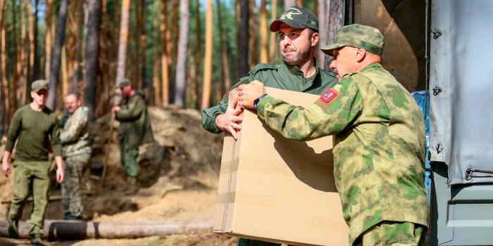 Еще две тонны гуманитарного груза направили жители Юго-Западного округа в Запорожскую область и ДНР
