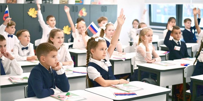 Собянин: 1,6 млн ребят пойдут в детсады, школы и колледжи Москвы в этом году