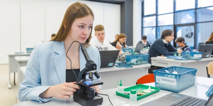 Собянин: Новые цифровые решения в «МЭШ» делают обучение более гибким