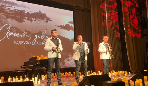 Мировые хиты под тысячу свечей: музыкальный коллектив Tenori дебютировал в Северном Бутове